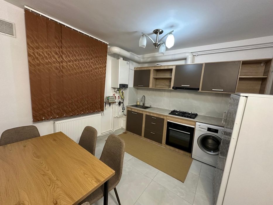 Apartament semidecomandat de inchiriat