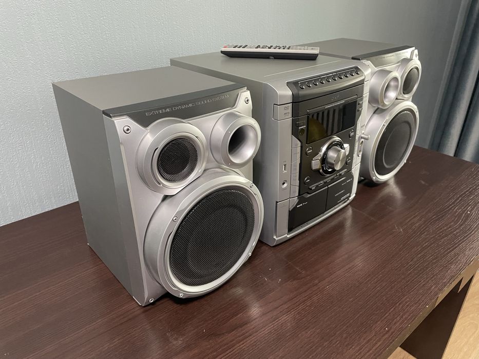 Музыкальный центр LG