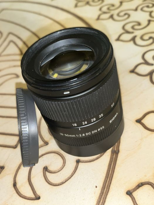 Sigma 18–50 для Sony E-mount.