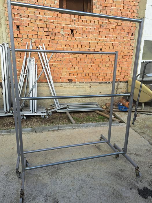 Suporti pentru haine