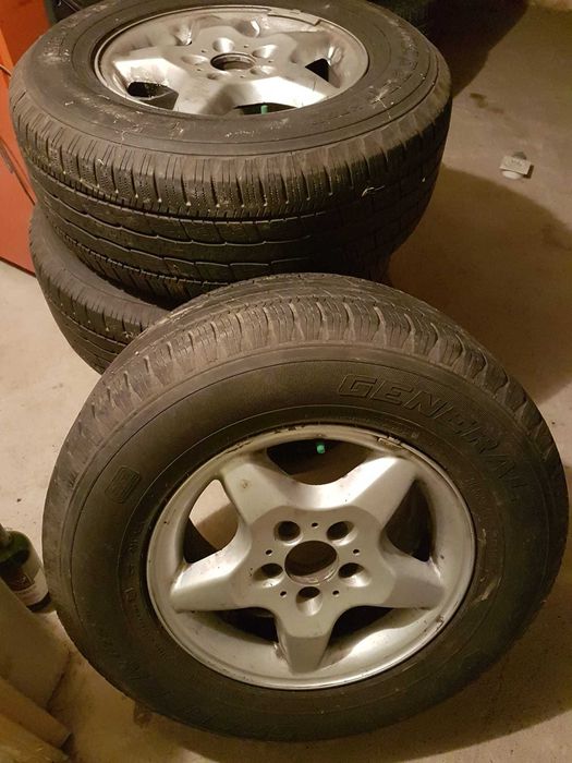 Set 4 Roti Mercedes ML