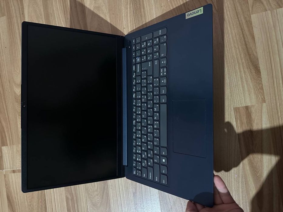 Arzon narxda Lenovo noutbuk sotiladi
