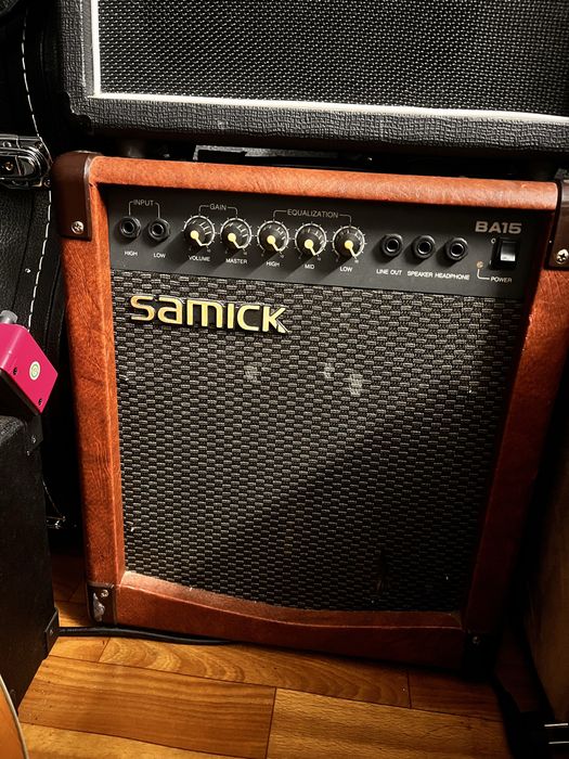 Кубе усилвател електрически китари