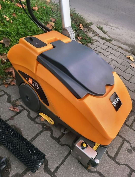 Mașinărie de spălat pardosele