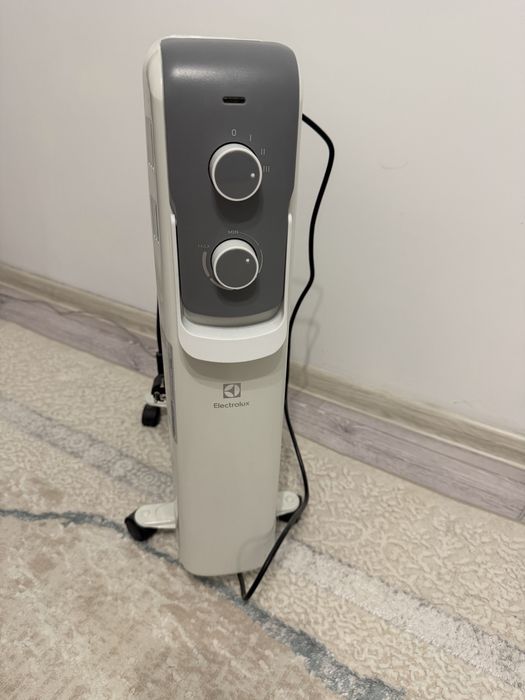 Обогреватель Electrolux 11 cекции