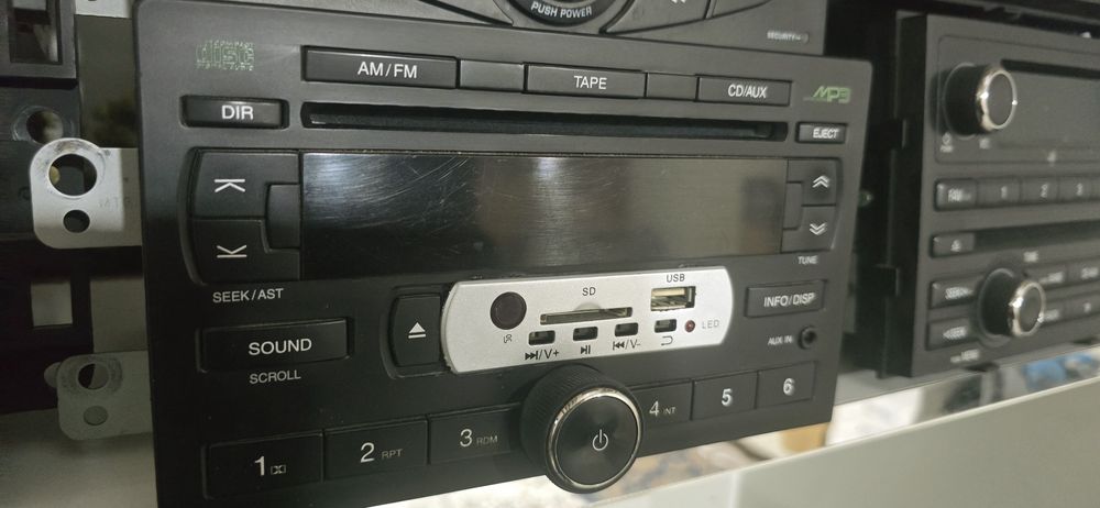 Lasetti mafon gentra magnitola