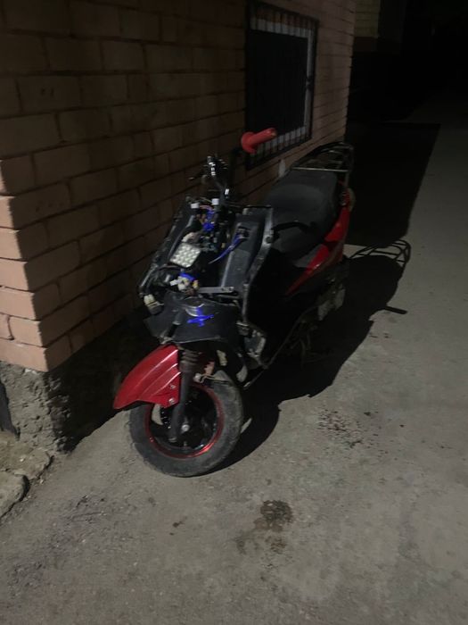 Продам скутер м8