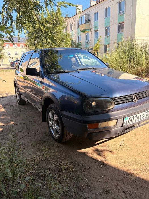Продам автомобиль golf 3
