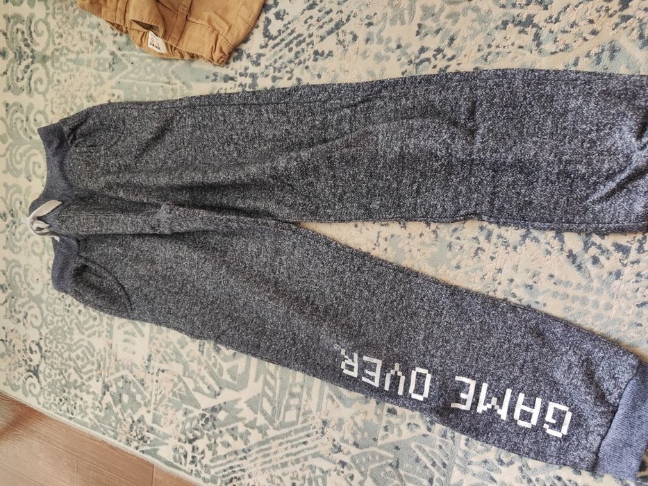 Кофта, трико, куртка  для мальчиков 10-11