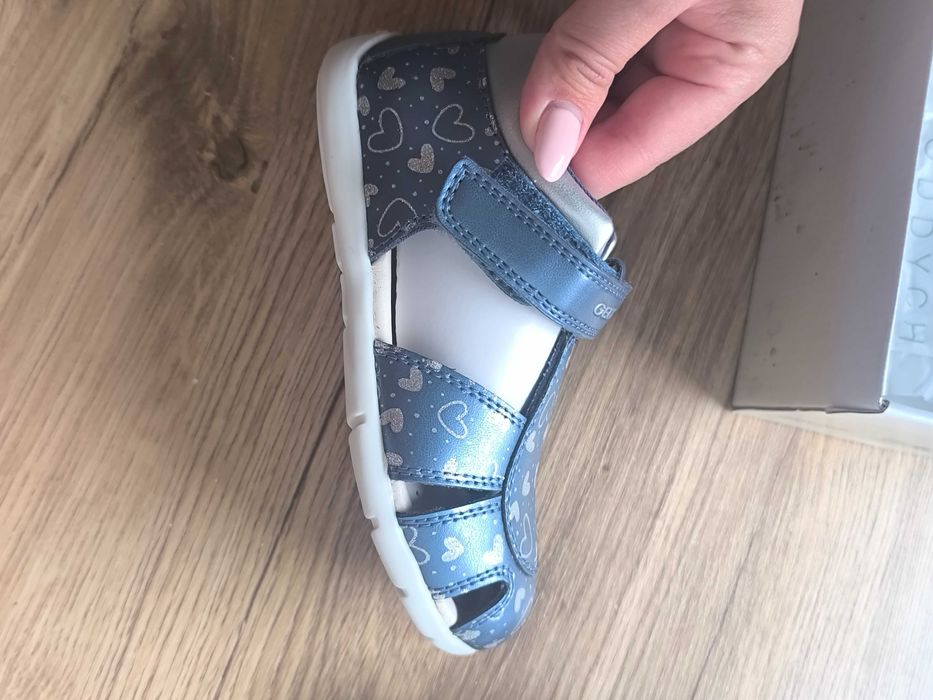 Детски сандали Geox