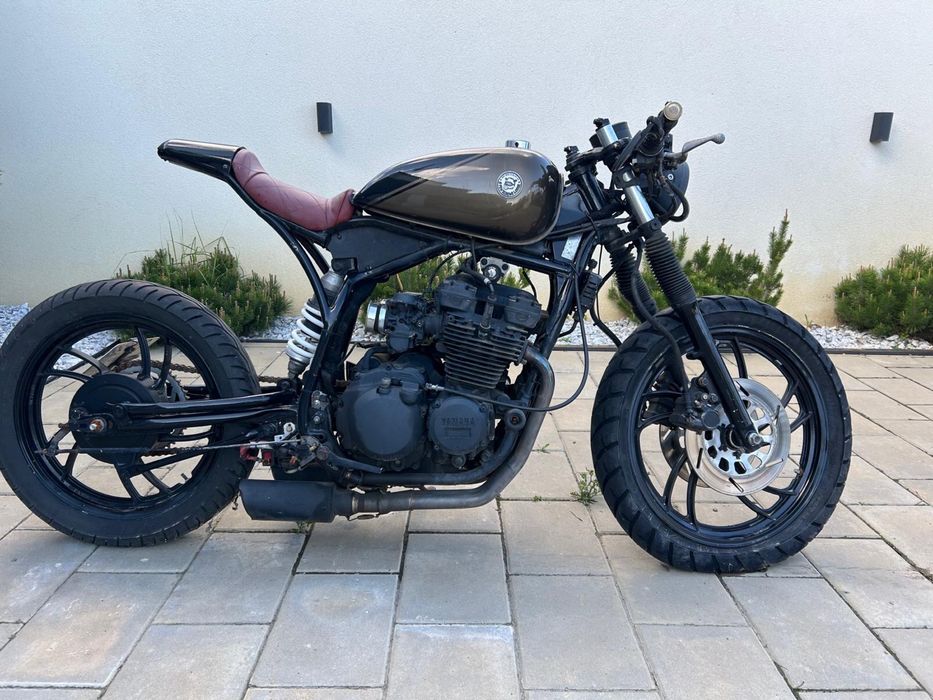 Yamaha XJ 550 Cafe Racer