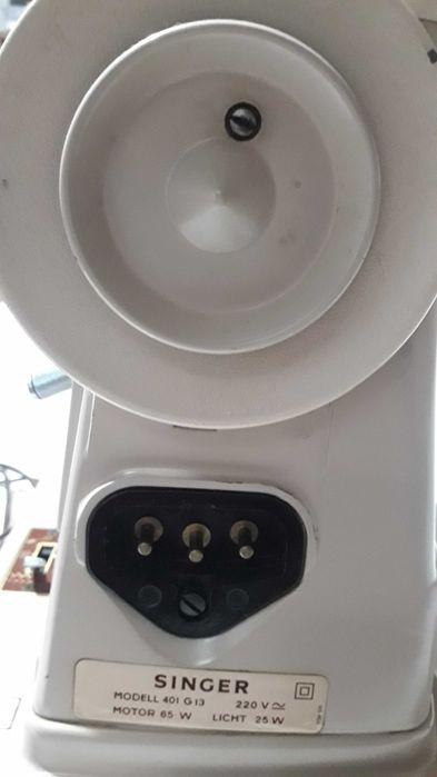 електрическа шевна машина  Сингер  401  G  13