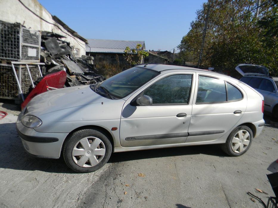 Dezmembrari Renault MEGANE 1 (1995-2002) 1.9 dCi (KA05, KA1F) Motorina