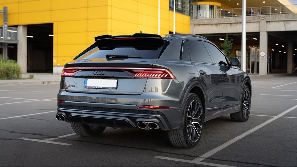 AUDI SQ8 4.0TFSI matrix/led
