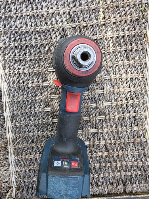 импакт гайковерт 2 в 1 бош bosch gdx 18v 200 C