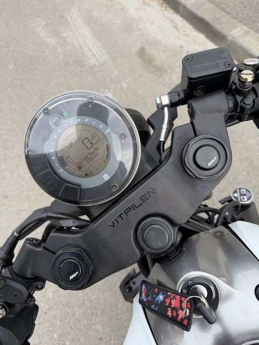 Husqvarna Vitpilen 401