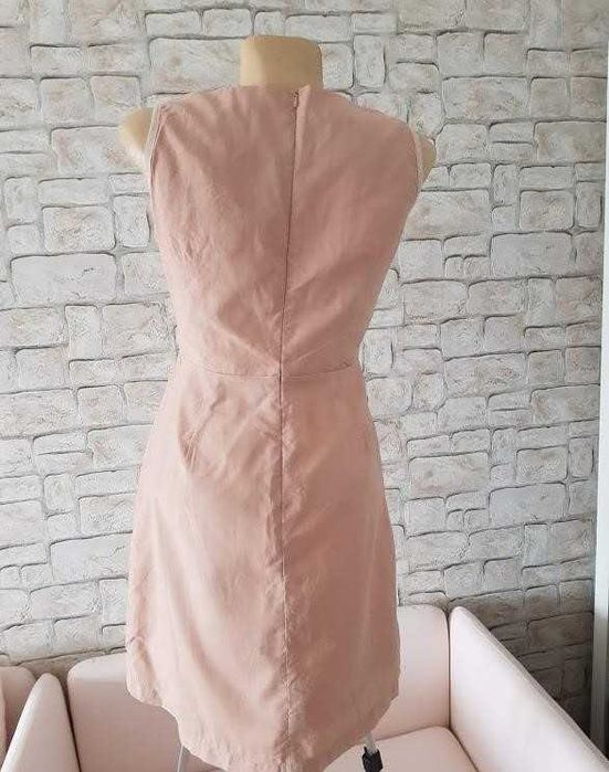 Rochie Valleygirl,stare f buna,marimea 10 dar este mai mica