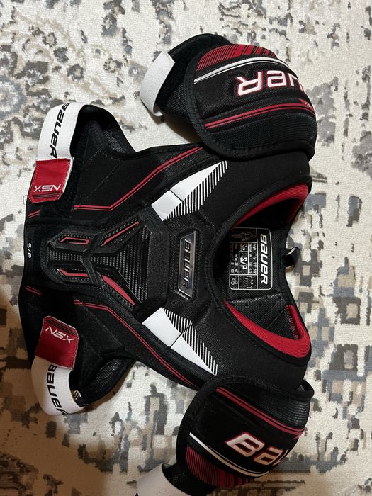 Продаю хоккейную форму