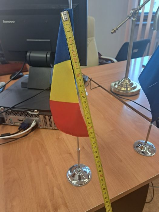 Stema Romaniei impreuna cu steagurile UE, ROU si NATO, 450 lei