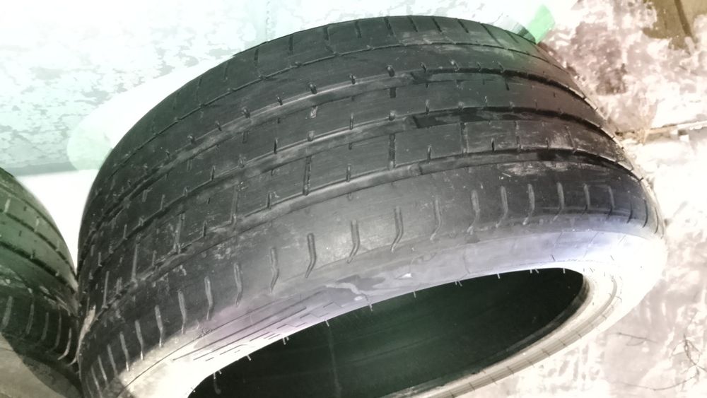 Продам две резины на R18