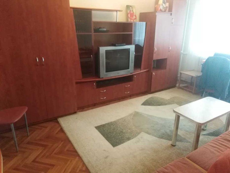 De inchiriat apartament cu 4 camere, Calea Aradului, Oradea