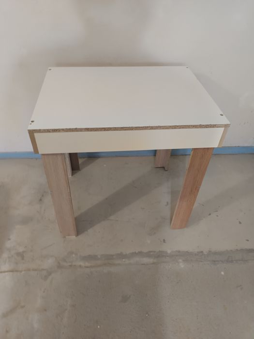 продам стол хороший