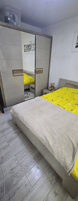 Dormitor comple Pat+ saltea Dormeo+ Dulap+ 2 noptiere