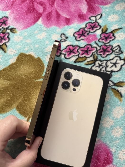 Продам Айфон 13 Pro Max 256GB - Золотой.