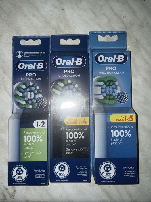 Rezerve periuta Oral-b originale.