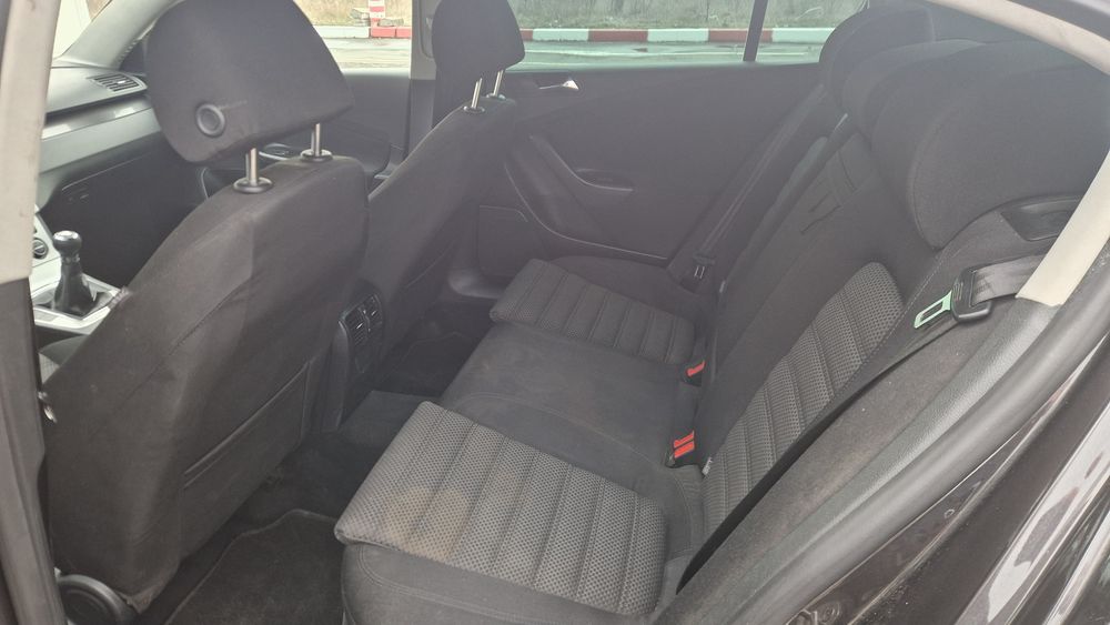 VW Passat B6 2.0TDI Sportline unic proprietar