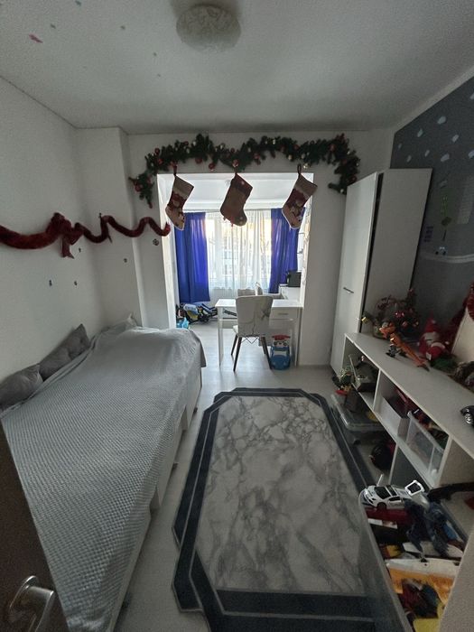 Inchiriez apartament in Campia Turzii