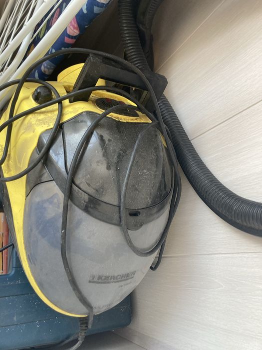 Пылесос моющий с паром карчер