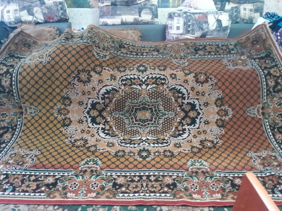 Продам ковры синтетика