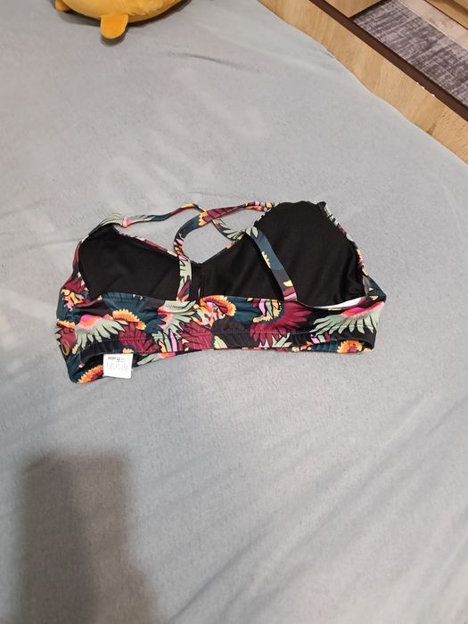 Bustieră sau sutien pt plaja