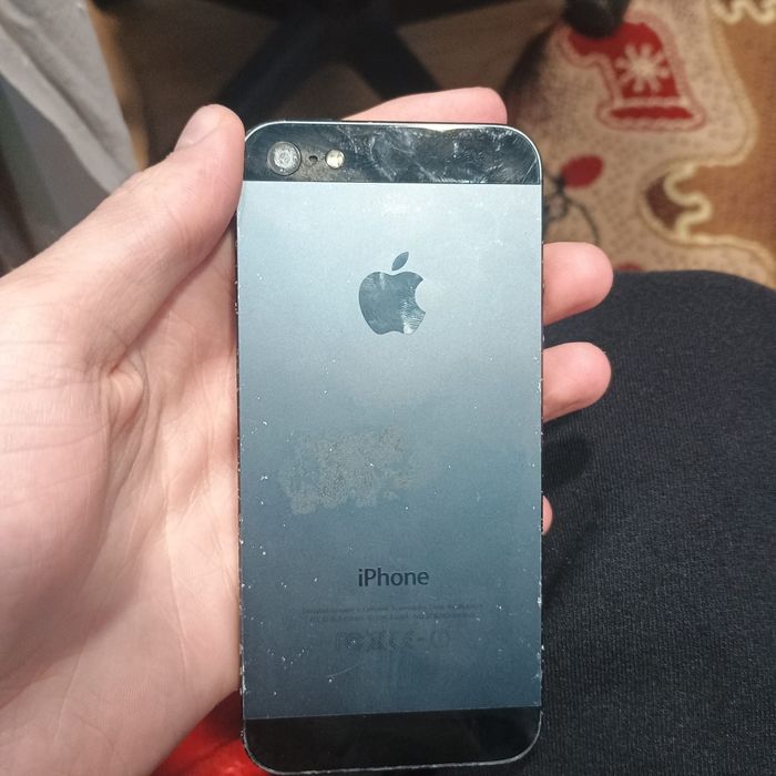 Vand iPhone 5 in stare buna