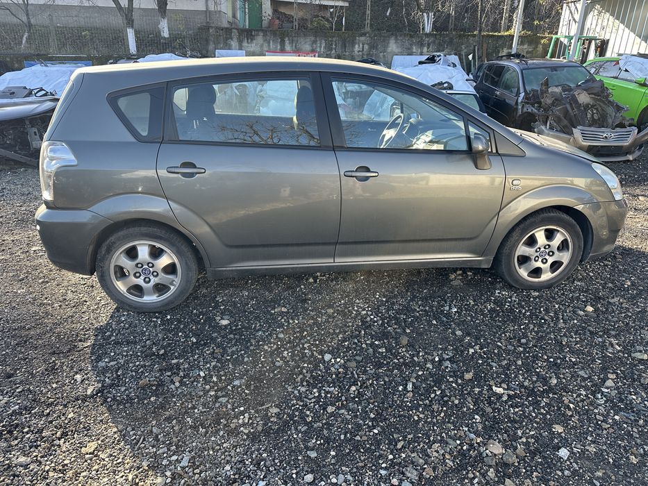 Toyota Corolla Verso Тойота Корола Версо d4d 116 кс На части!