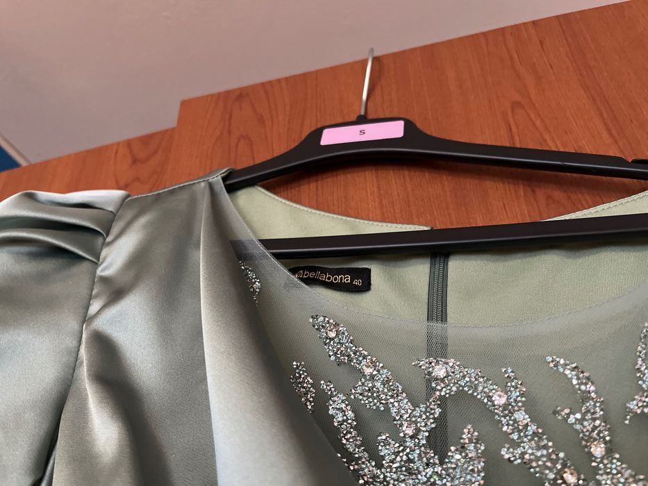 Rochie elegantă verde satinat – Isabella Bona, mărimea 40