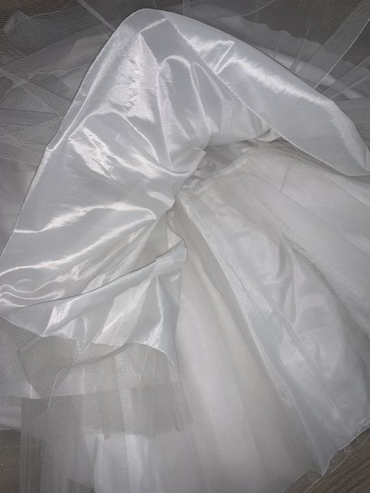 Дизайнерска рокля за принцеси и шаферки