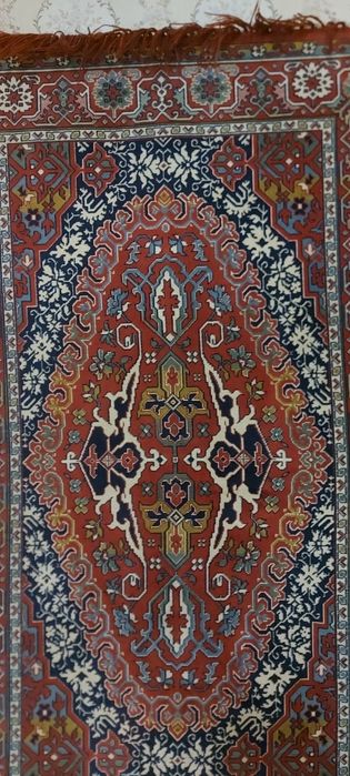 Продается гобеленовый  коврик. Производство ГДР.