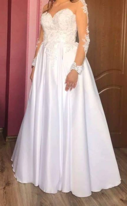 Булчинска рокля