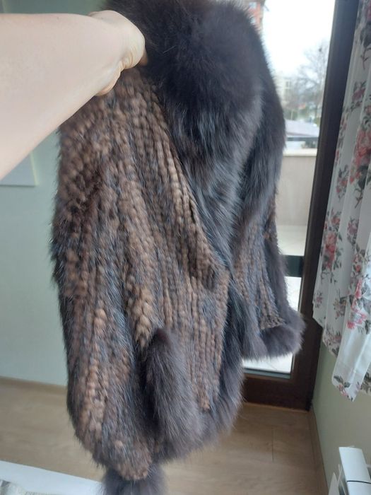 НОВО Актуално леко палто/ жилетка естествен косъм размер М/Л