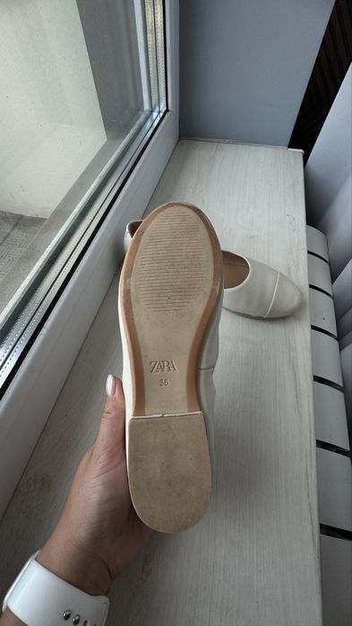 Кожаные белые балетки для девочки ZARA