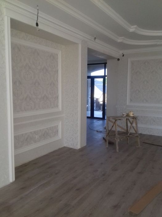 Поклейка обоев любых видов