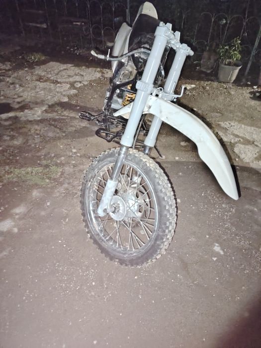 продам эндуро на запчасти