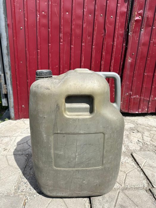 Продам канистры для диз топлива
