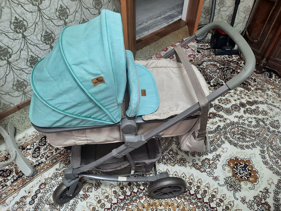 Детскии каляска.