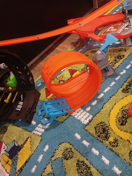 Hot wheels писти