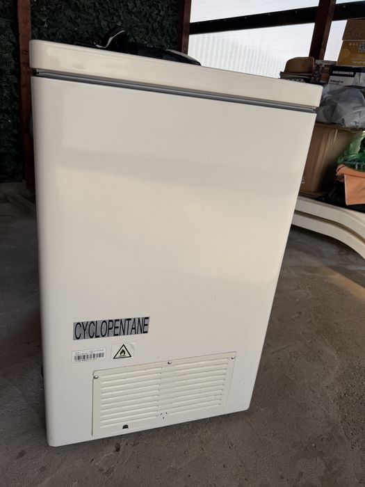 Ofertă Vand lada frigorifica Midea de 198 L noua