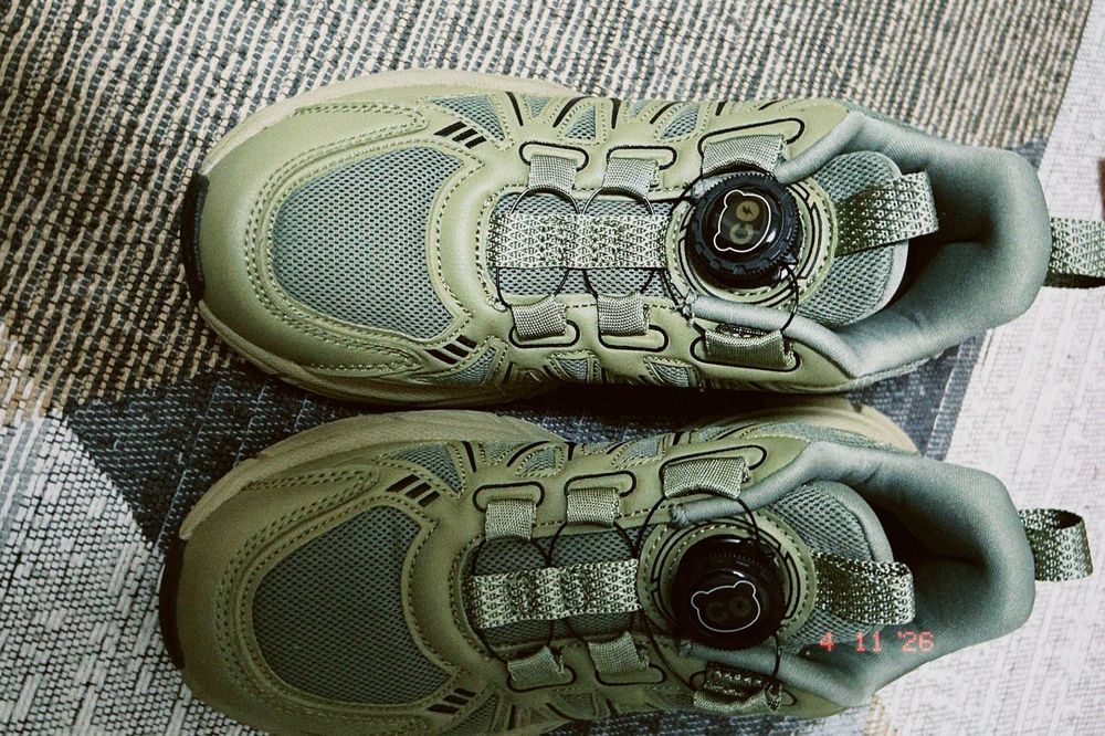 Продам кроссовки