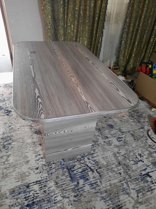 Столь срочно продам